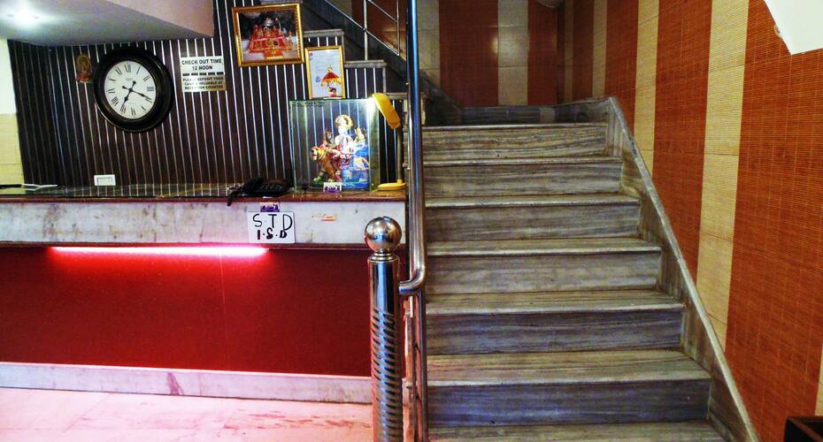 Hotel Janta Palace, Katra 4